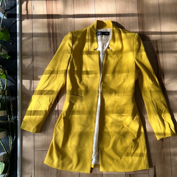 Zara Yellow Blazer - Picture 1 of 3